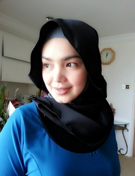 Siti Nurhaliza image