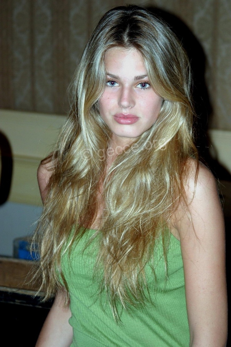 Vanessa Hessler Image vanessa-hessler-image