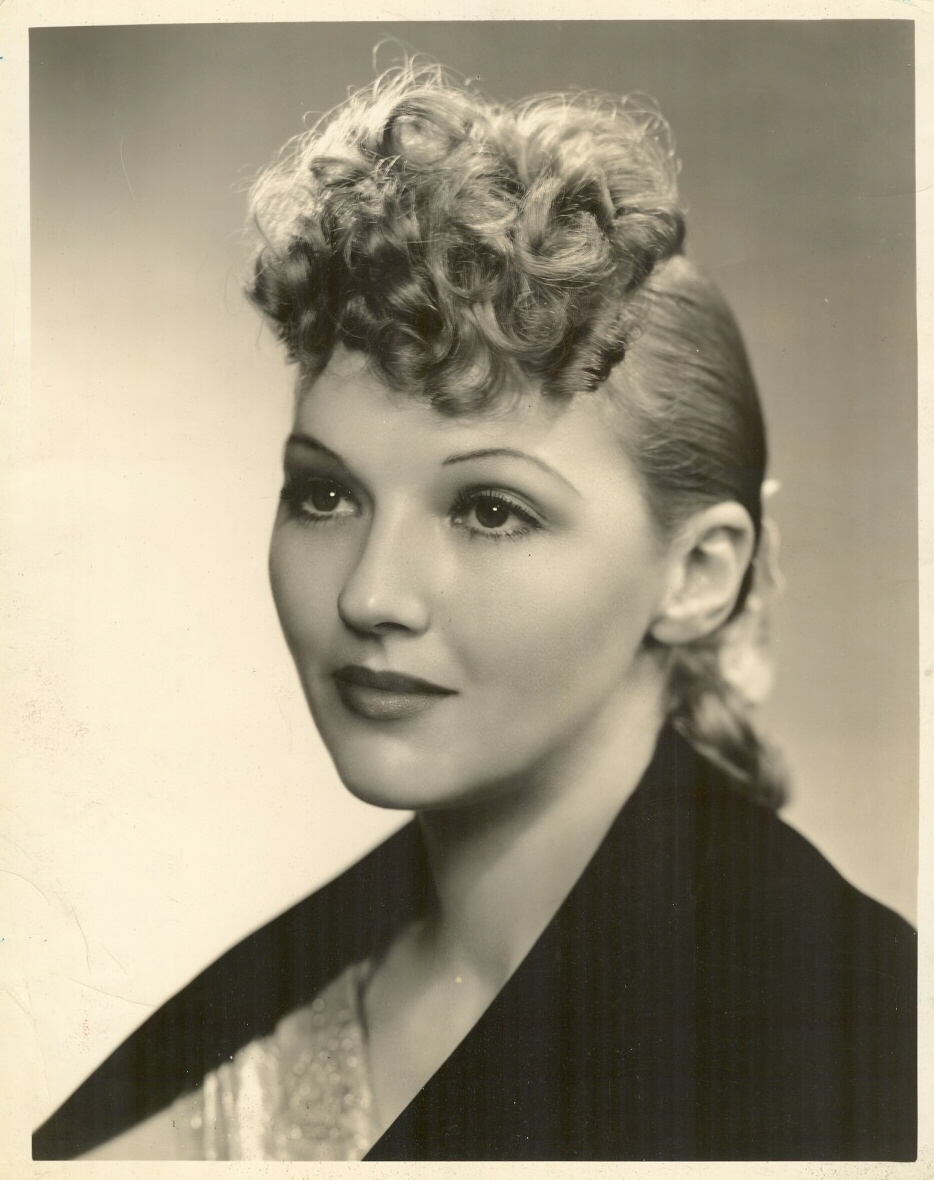 Astrid Allwyn Astrid Allwyn