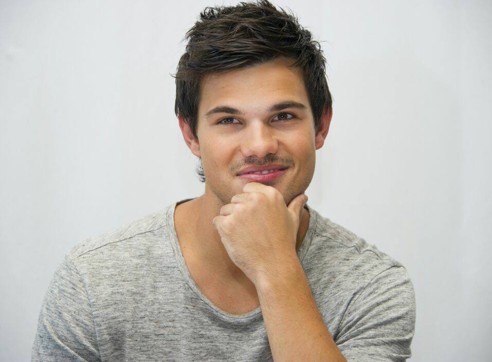 Taylor Lautner