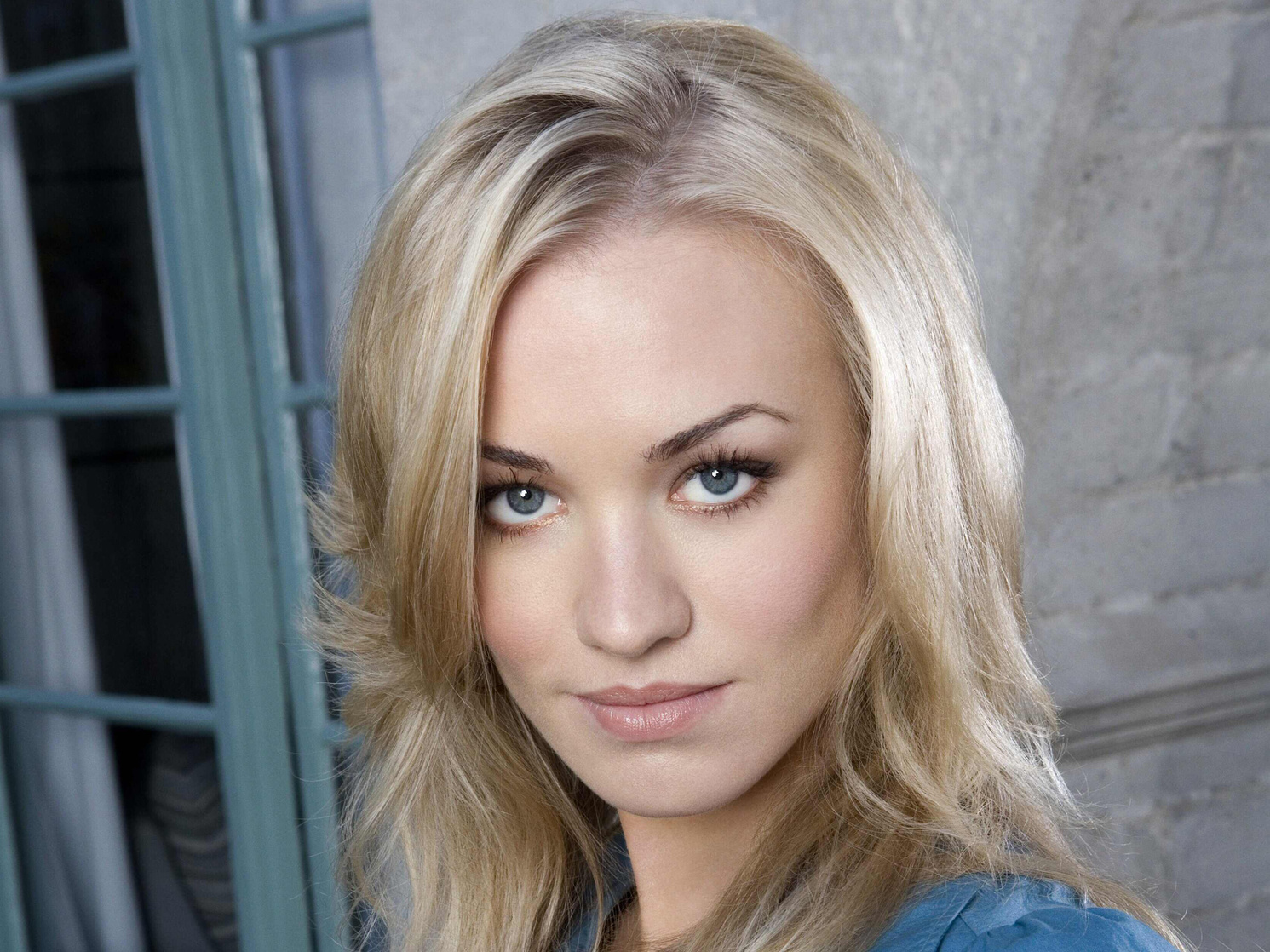 Yvonne Strzechowski