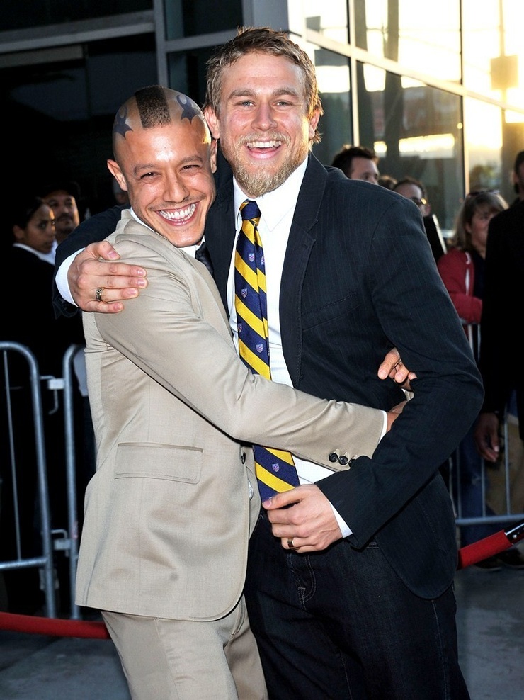 Picture of Theo Rossi Picture of Theo Rossi