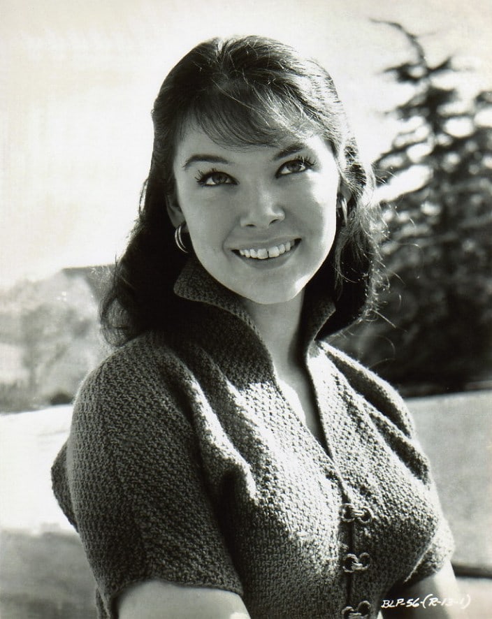 Next photo of Yvonne Craig