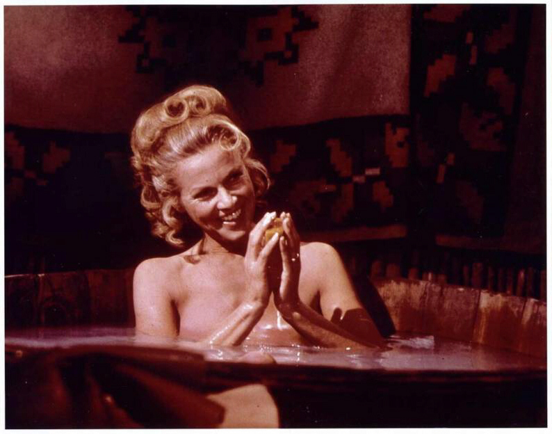 Honor Blackman