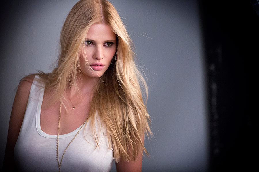 Lara Stone