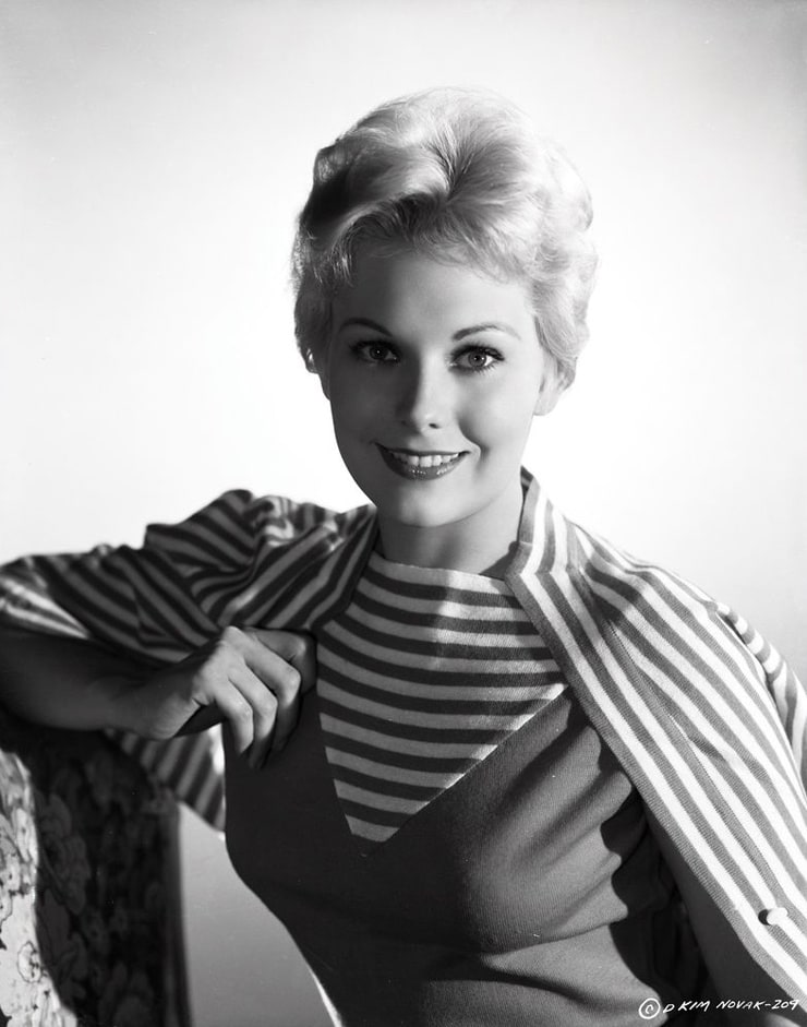 Kim Novak picture.