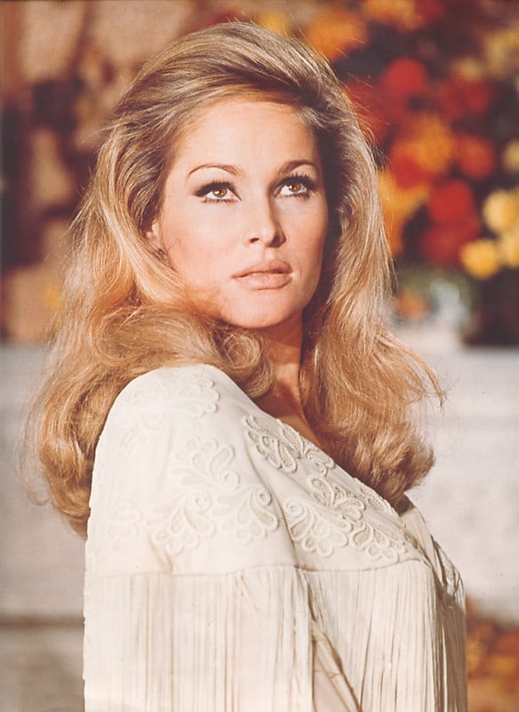 31 Vintage Photos of Ursula Andress - Page 14 of 36 