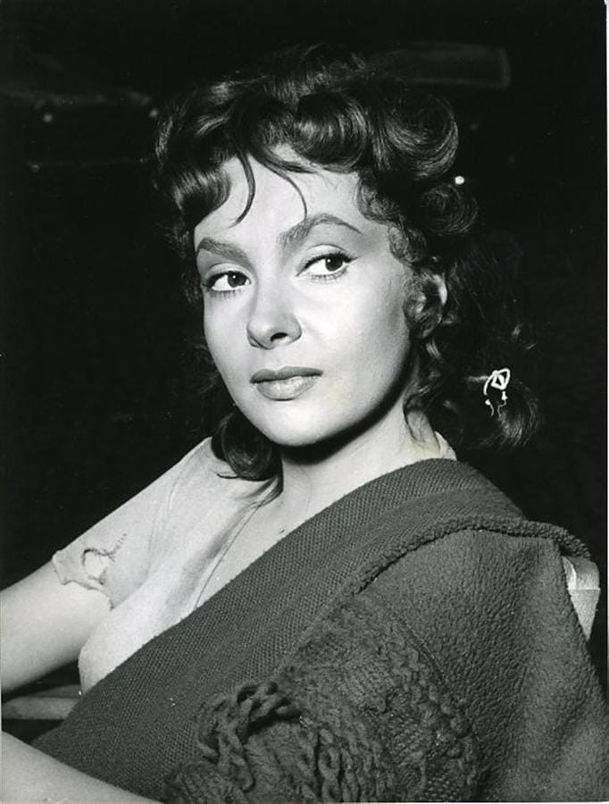 Gina Lollobrigida image