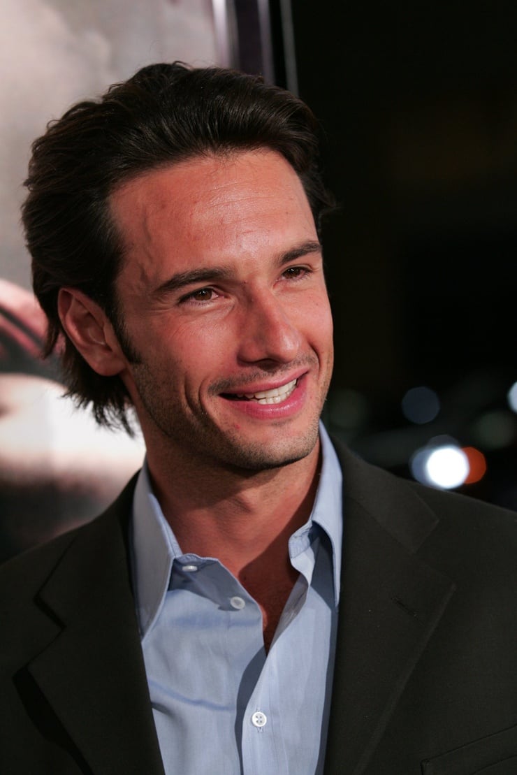 Picture of Rodrigo Santoro