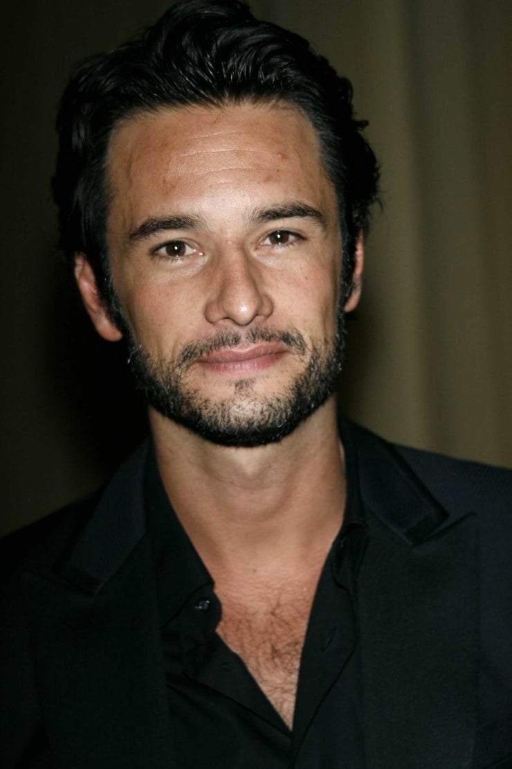 Picture of Rodrigo Santoro