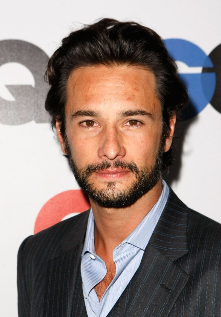 Rodrigo Santoro picture