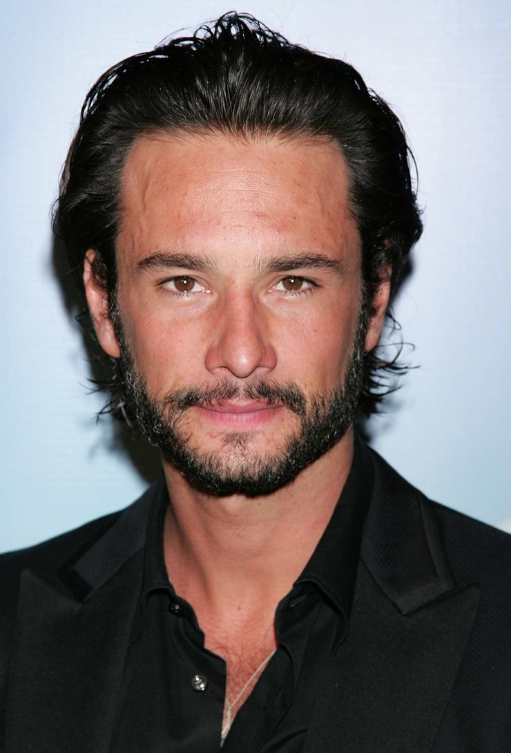 Rodrigo Santoro picture