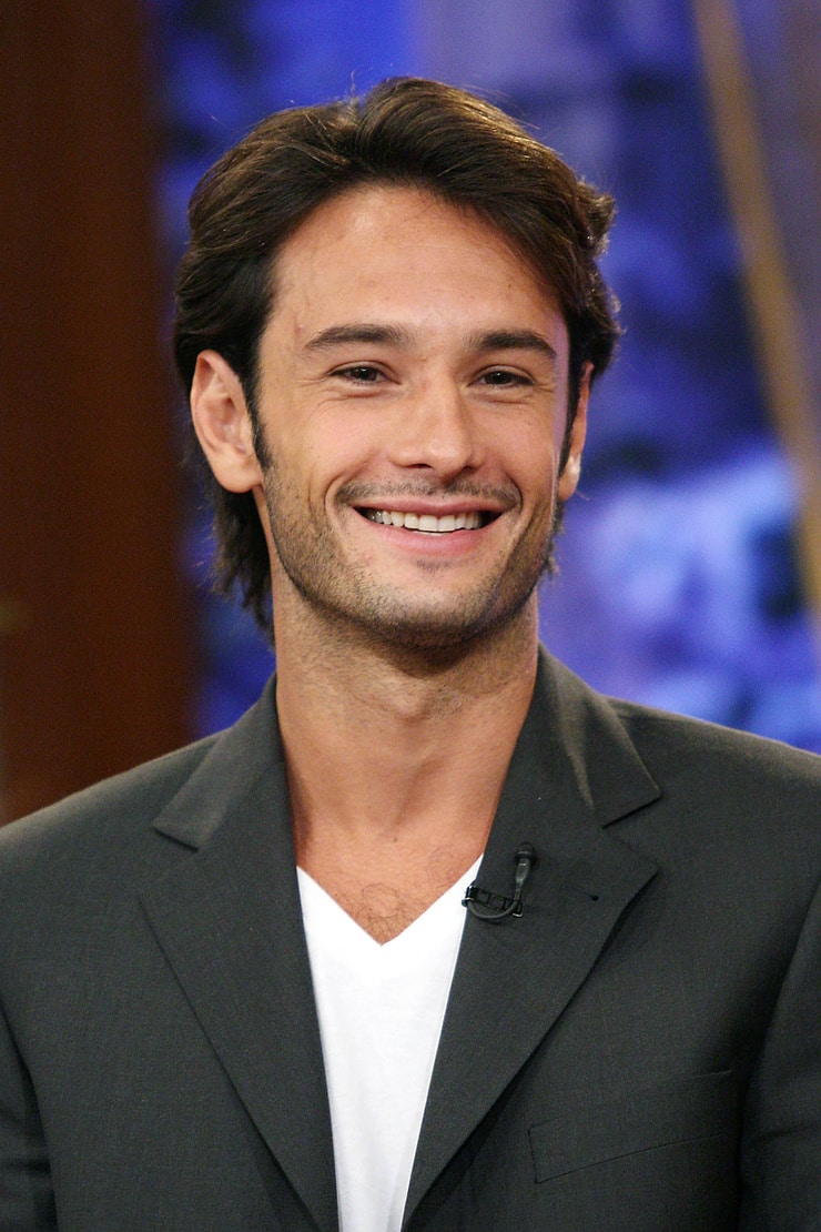 Picture of Rodrigo Santoro