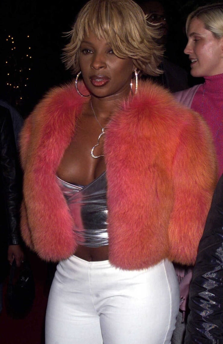 Picture of Mary J. Blige.