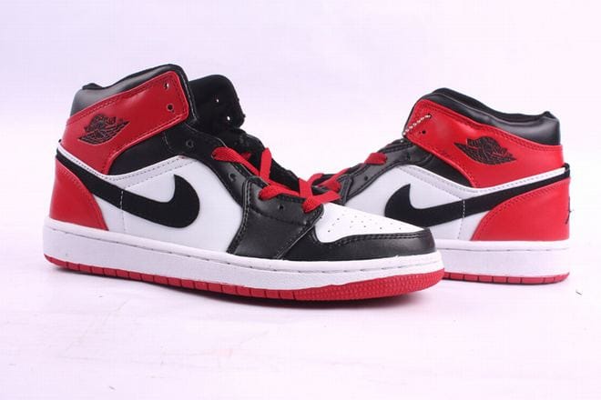 Picture Of Mens White Black And Red Michael Retro 1 Jordan Basketball Shoes