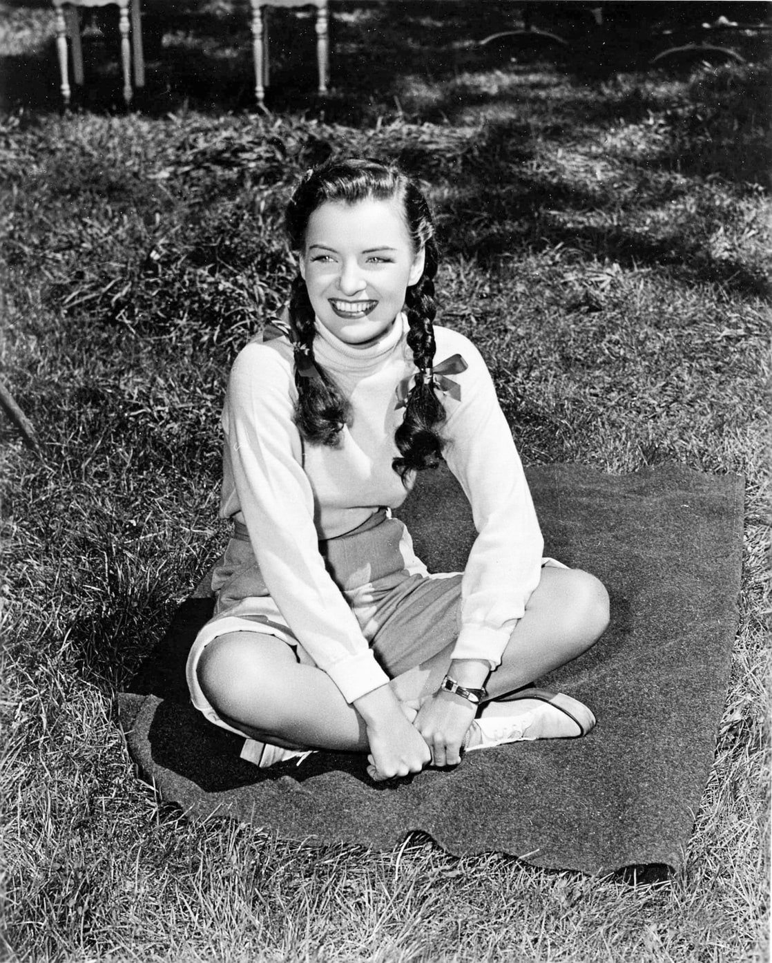 Picture Of Ella Raines 1951