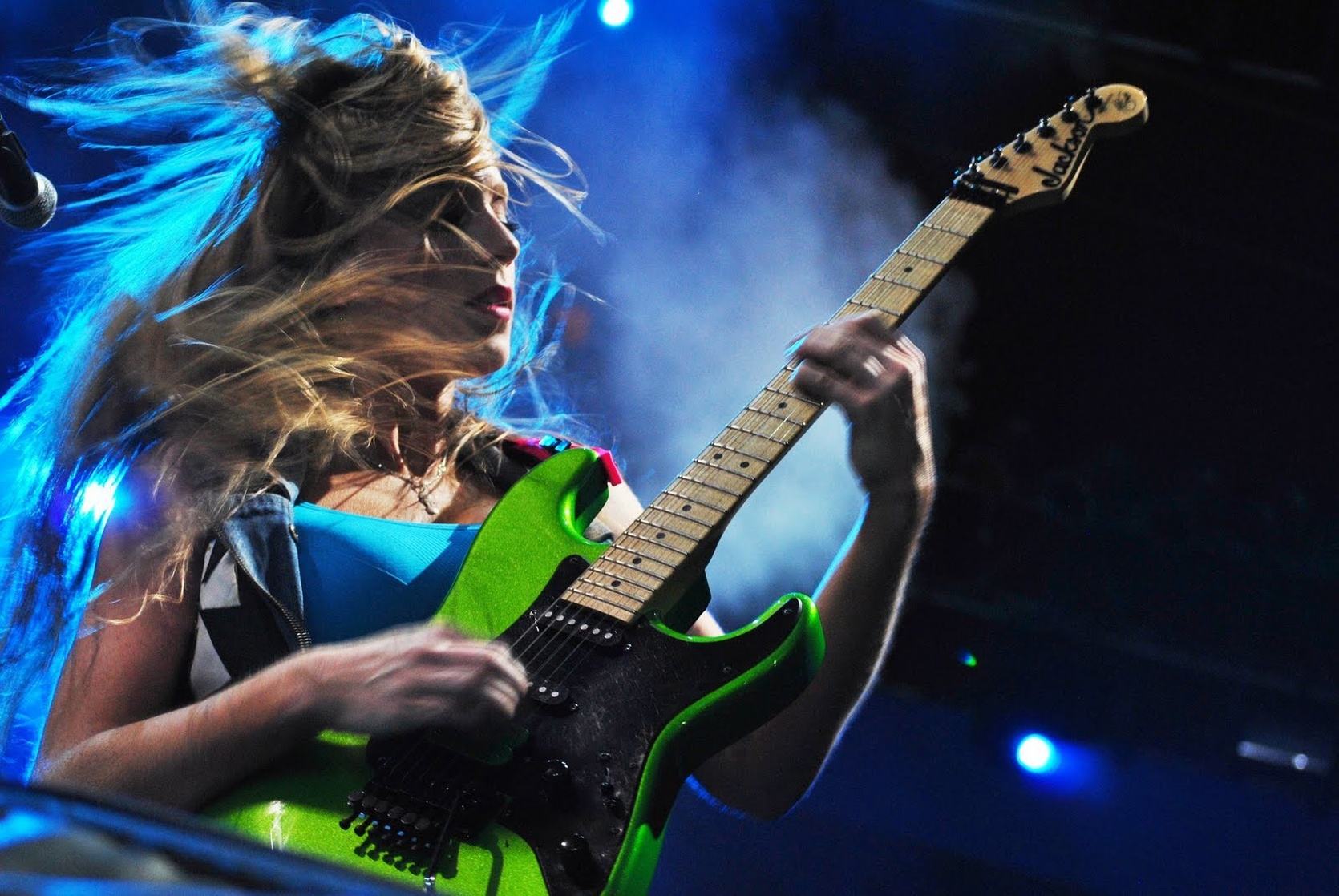 Picture of Courtney Cox (musician)