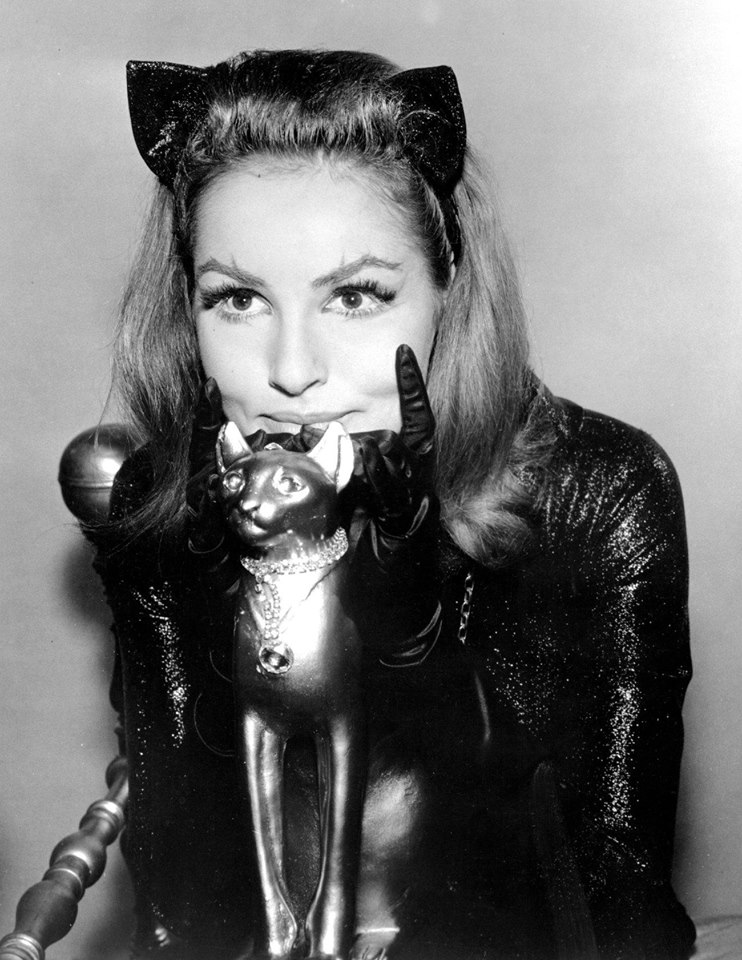 Julie newmar фото