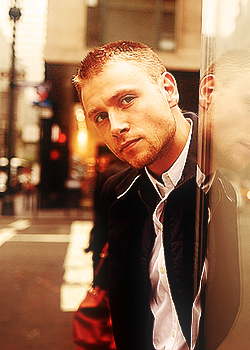 Max Riemelt picture