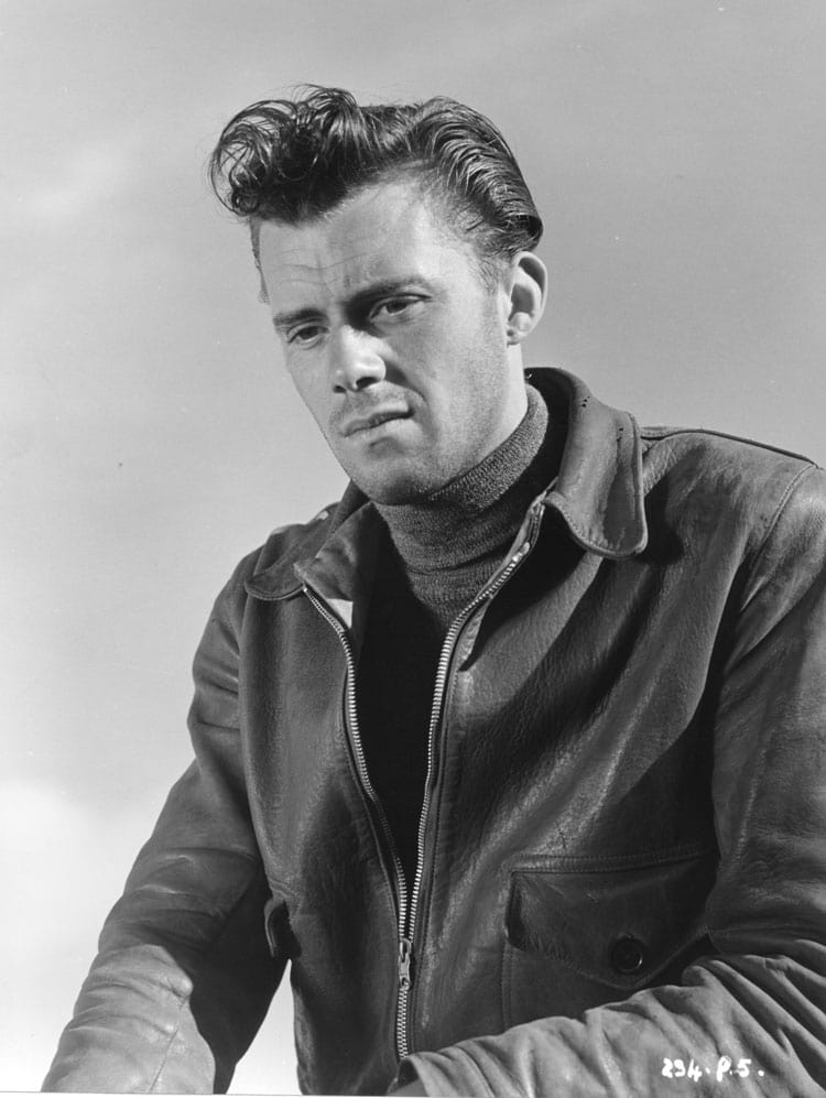 Dirk Bogarde as Chris Lloyd