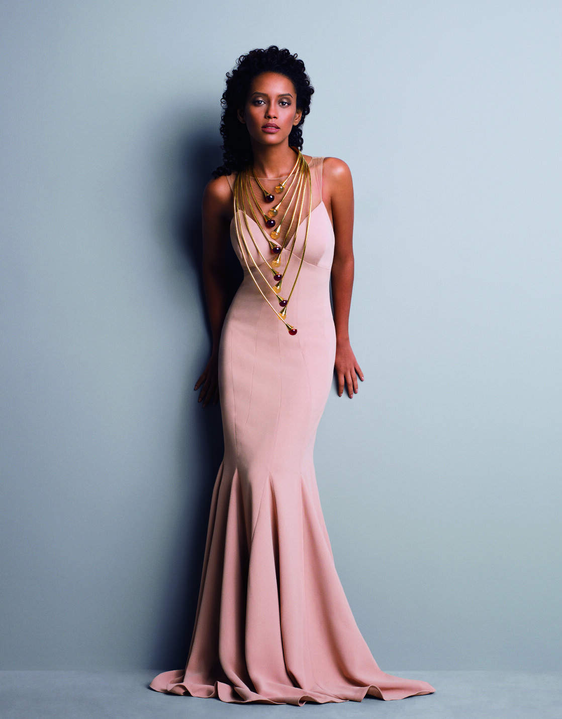 Платье Zara вечернее на афро американке