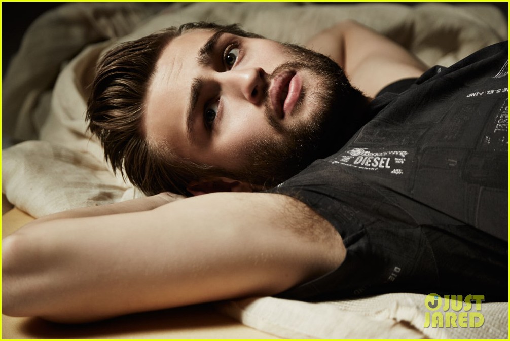 Picture of Douglas Booth