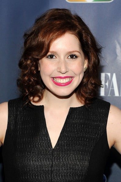 Vanessa Bayer friends