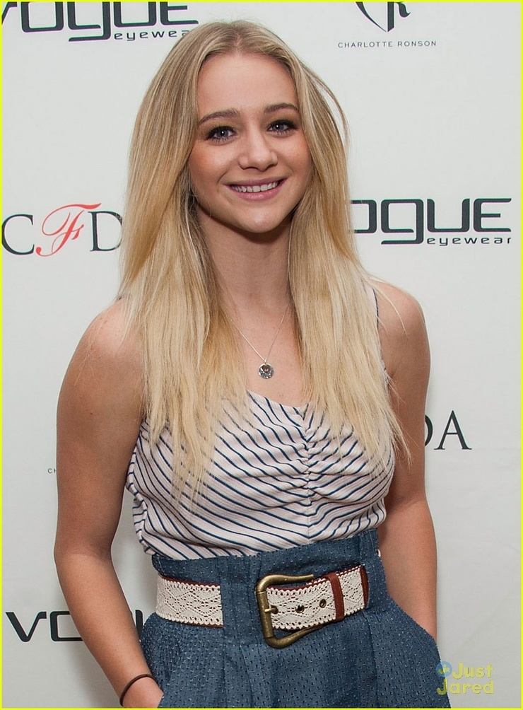 Picture of Mollee Gray
