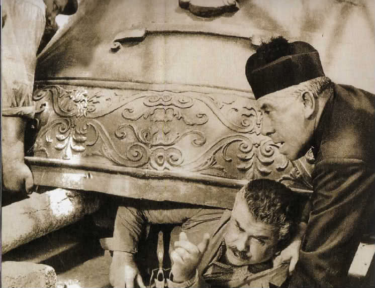 Don Camillo monsignore... ma non troppo (1961)