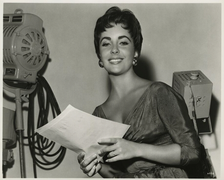 Elizabeth Taylor Elizabeth Taylor