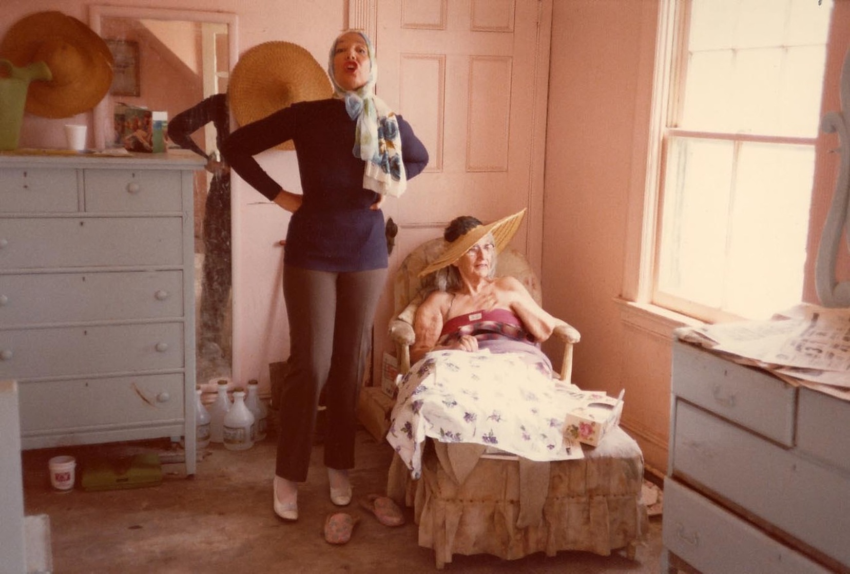 Grey Gardens (1975)