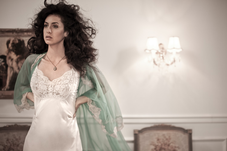 Mozhan Marnò Mozhan Marnò