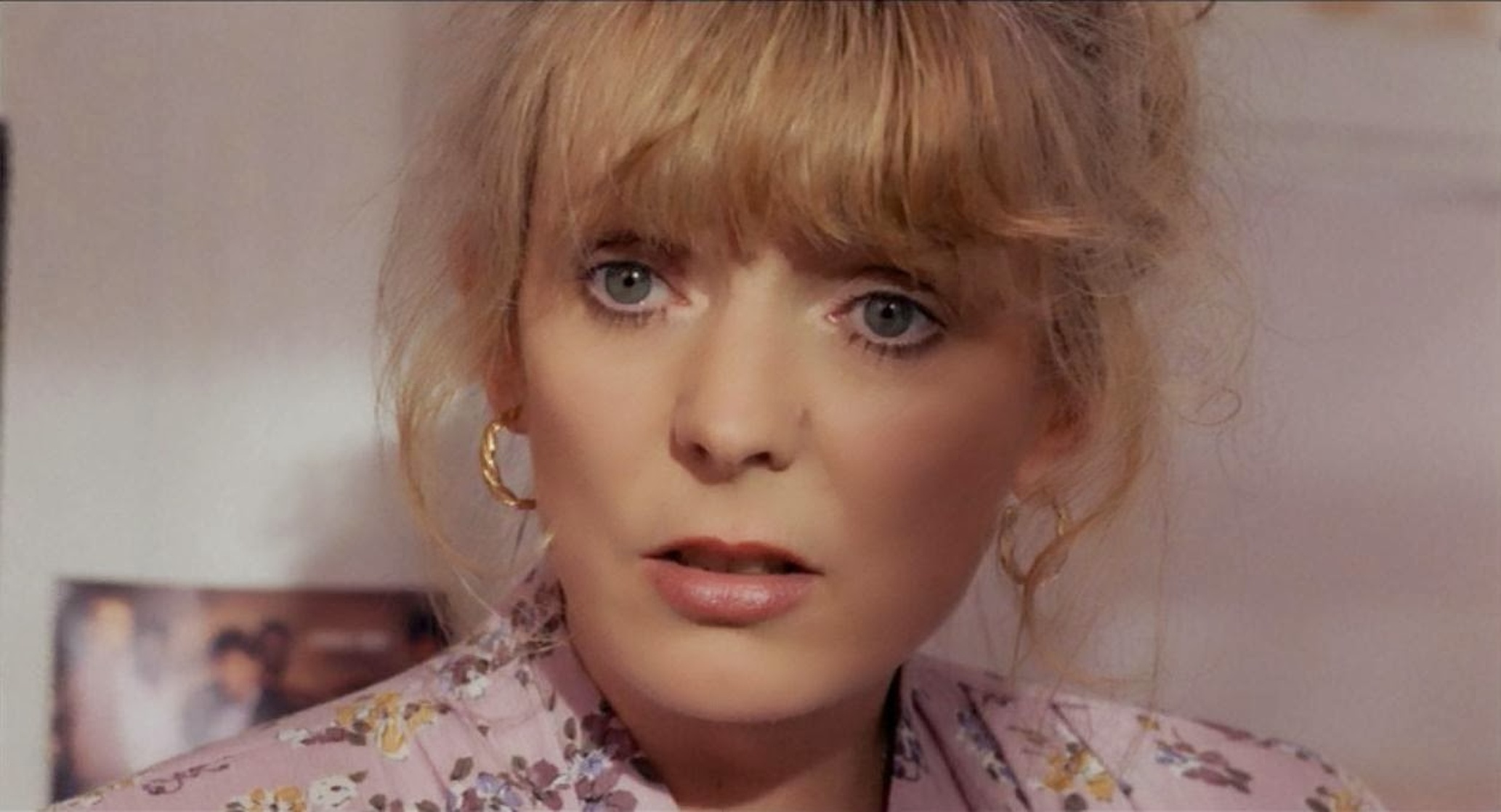 Life Is Sweet (1990)