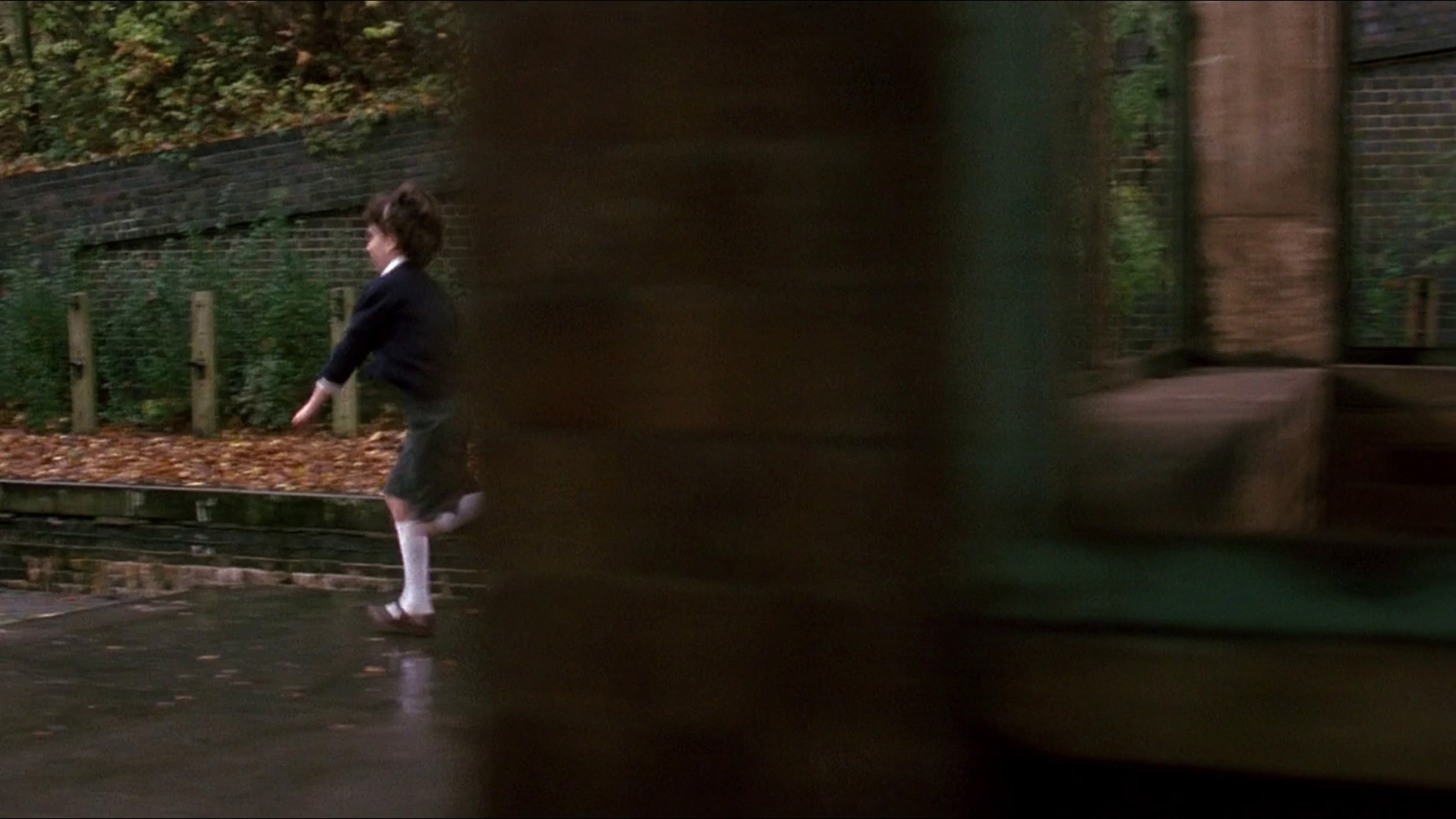Paperhouse (1988)