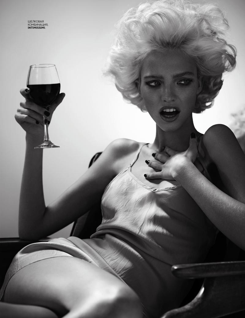 Sasha Luss Sasha Luss