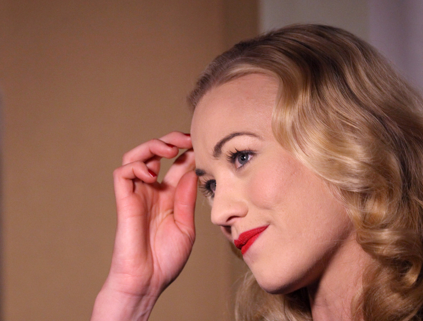 Yvonne Strahovski