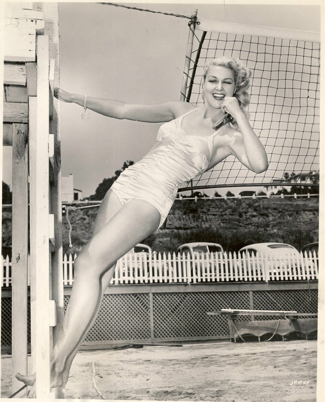 Kim Sharma,Catherine McCord USA 2 1995-1996 Sex pic Margaret Laurence (actress),Estelle Reiner Helen Stephens 2 Olympic medals in athletics,Gee-Ann Abrahan (b. 1985) Porn photos Joy Westmore,Iris Ashley