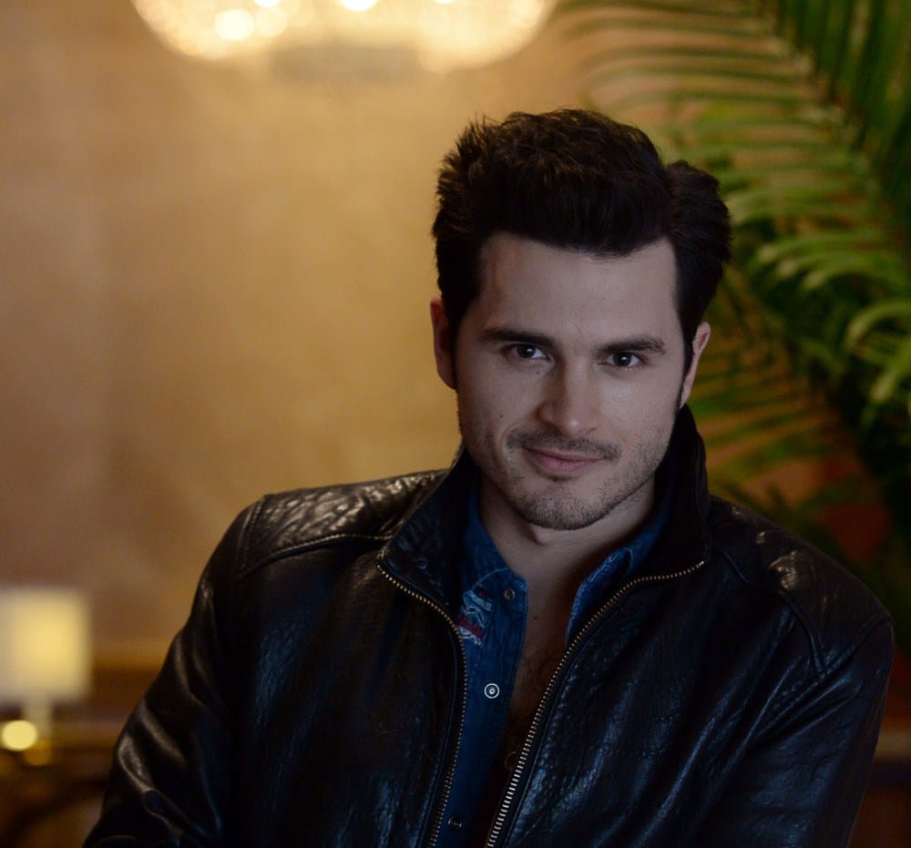 Next photo of Michael Malarkey