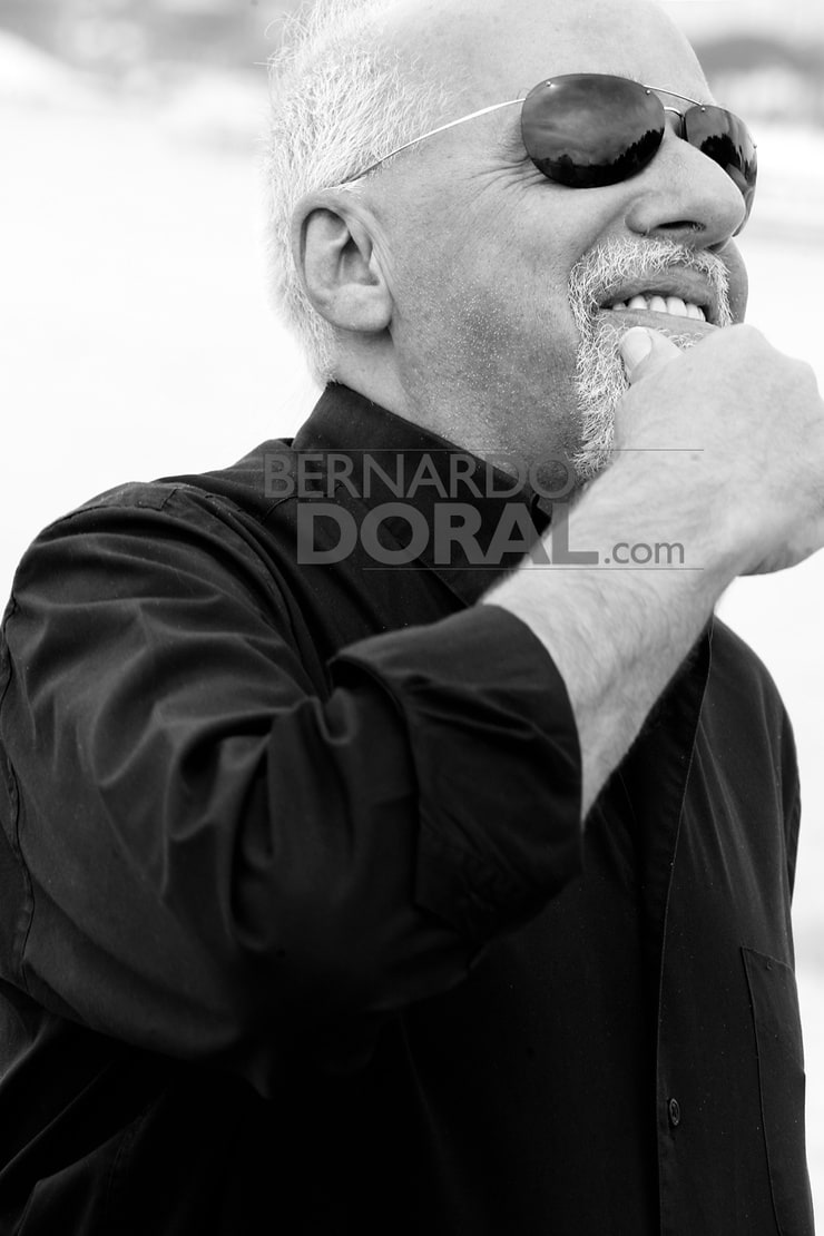 Picture Of Paulo Coelho 9139