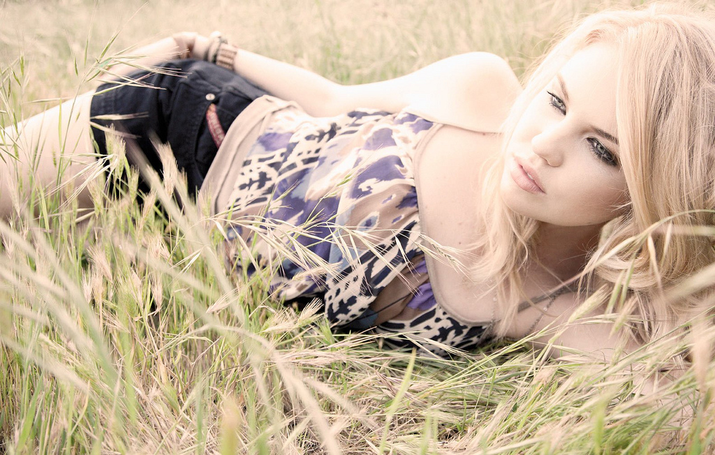 Kayslee Don Collins