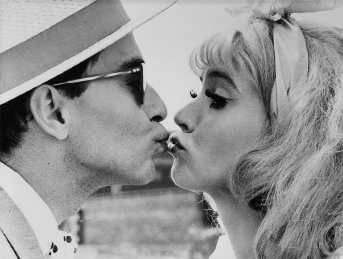 Les fiancés du pont Mac Donald ou (Méfiez-vous des lunettes noires) (1961)