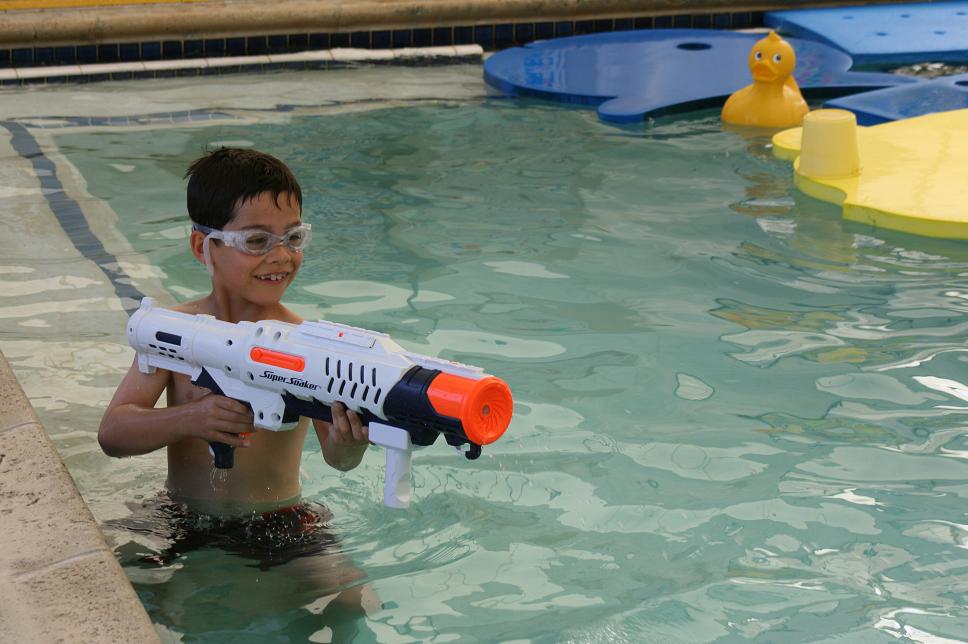 Super Soaker 50 Water Blaster 