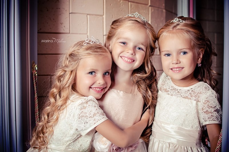 Blonde Hair Triplets: A Rare and Beautiful Phenomenon - wide 5