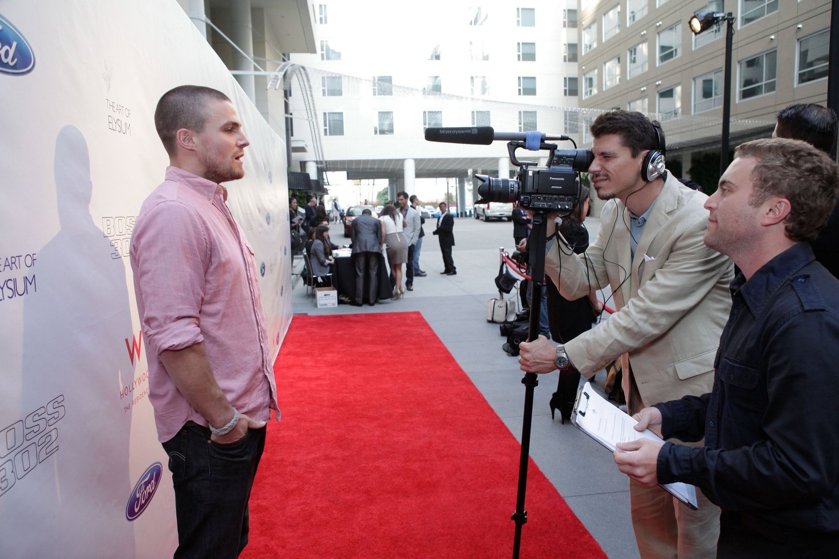 Stephen Amell