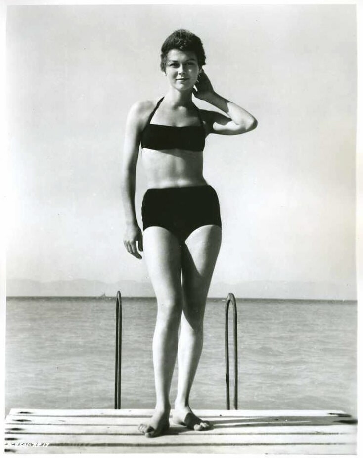 Actress Hollywood in Bikini
