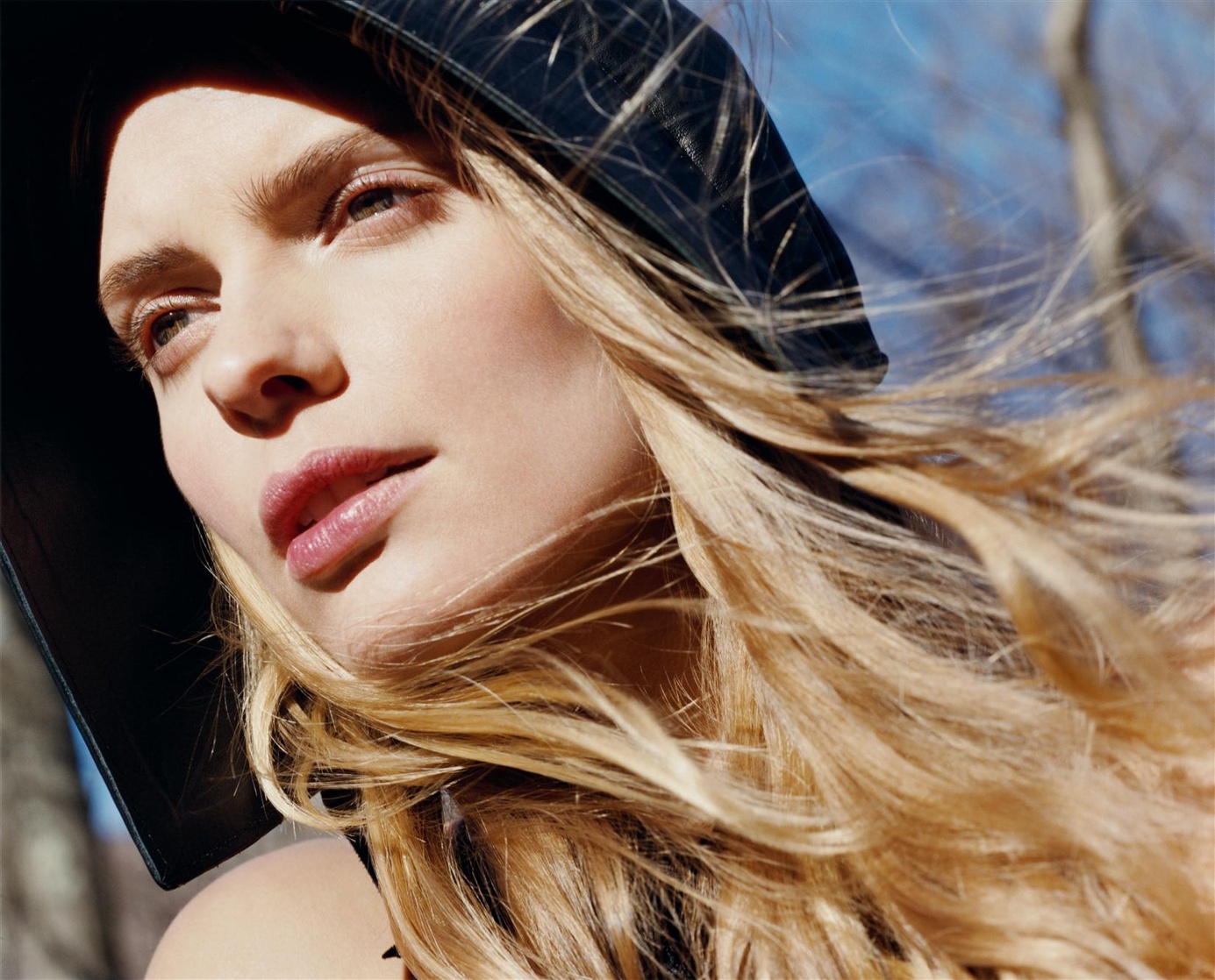 Julia Stegner Julia Stegner