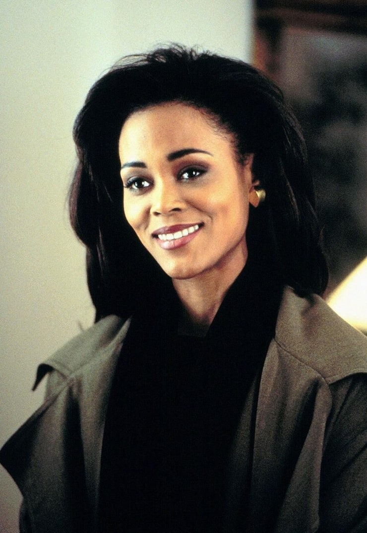 Picture of Robin Givens.