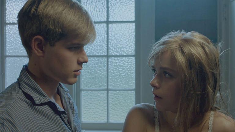 2014 Flowers In The Attic 2014 Flowers In The Attic