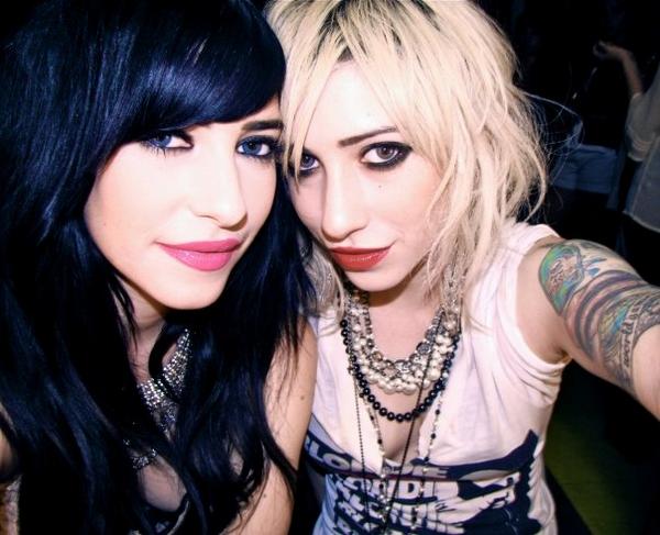 The Veronicas Picture   740full The Veronicas 