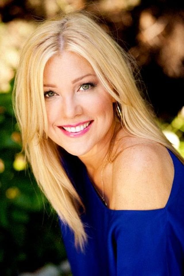 Picture of Jennifer Aspen